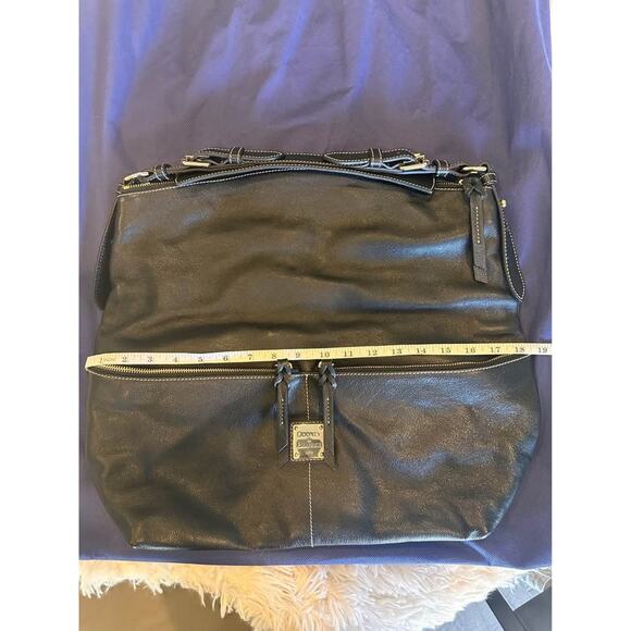 New in bag: Dooney & Bourke Calf Leather Large Pocket Sac in Black - Picture 6 of 10